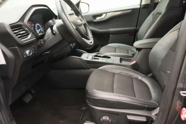 Ford Kuga (2020) thumbnail 18