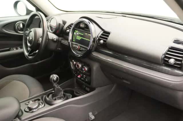 MINI Clubman (2016) thumbnail 26
