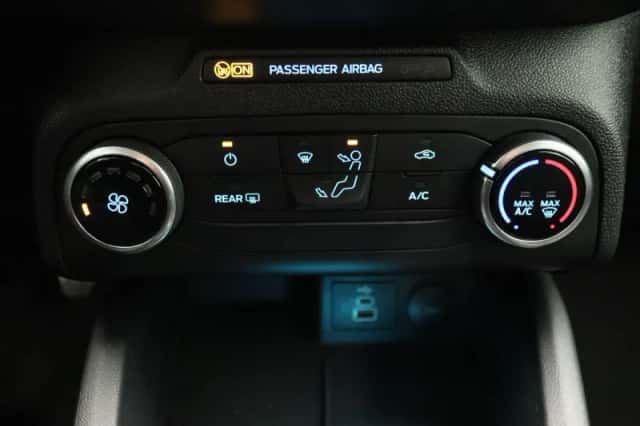 Ford Focus (2023) thumbnail 11
