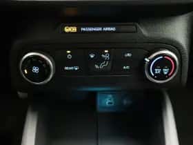 Ford Focus thumbnail 11