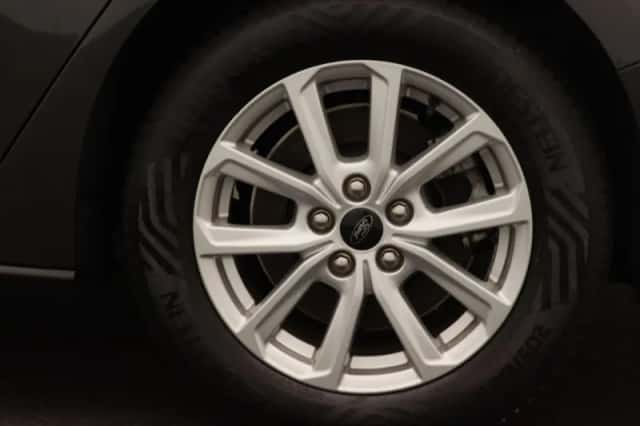 Ford Focus (2023) thumbnail 17