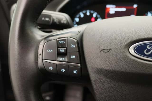 Ford Focus (2023) thumbnail 19
