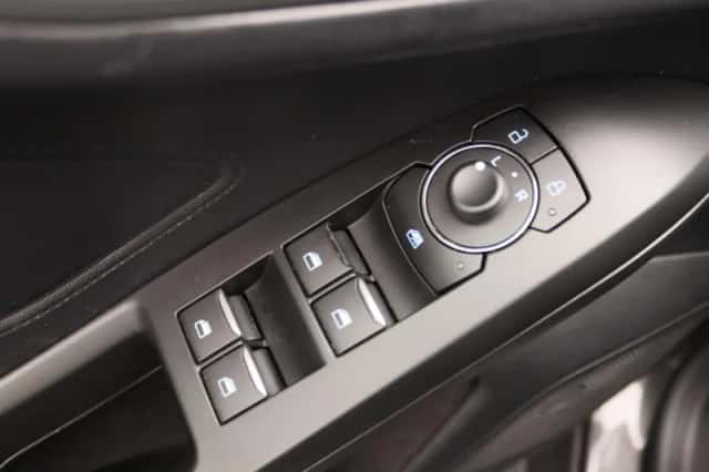 Ford Focus (2023) thumbnail 21