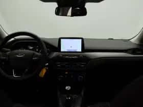 Ford Focus thumbnail 8