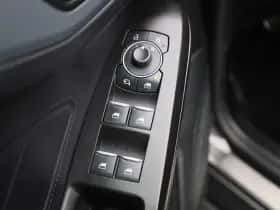 Ford Focus thumbnail 32