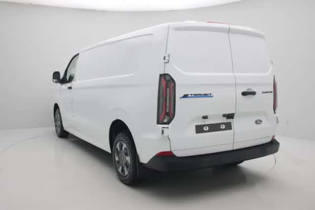 Ford E-Transit Custom (2026) thumbnail 2