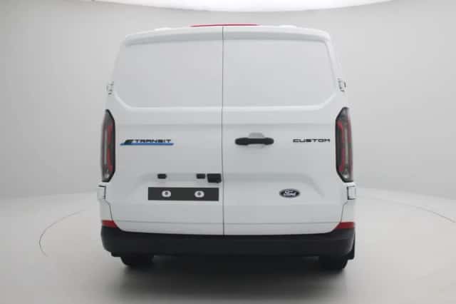 Ford E-Transit Custom (2026) thumbnail 5