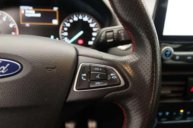 Ford EcoSport (2018) thumbnail 16
