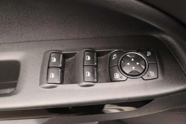 Ford EcoSport (2018) thumbnail 19