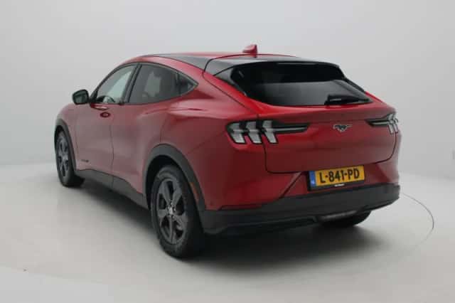 Ford Mustang Mach-E (2021) thumbnail 2