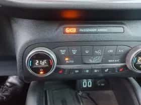 Ford Kuga thumbnail 4