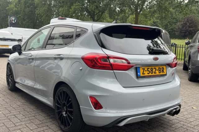 Ford Fiesta (2019) thumbnail 2