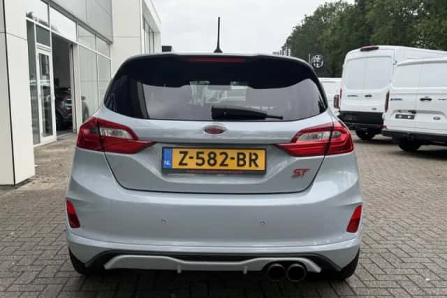 Ford Fiesta (2019) thumbnail 4