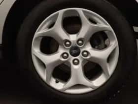 Ford Focus thumbnail 16
