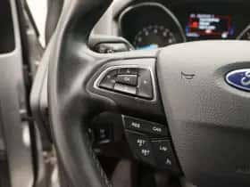 Ford Focus thumbnail 19