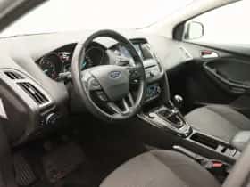 Ford Focus thumbnail 22