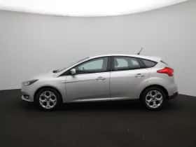 Ford Focus thumbnail 4