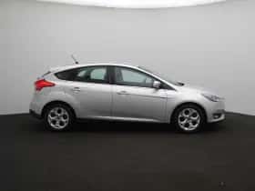 Ford Focus thumbnail 6
