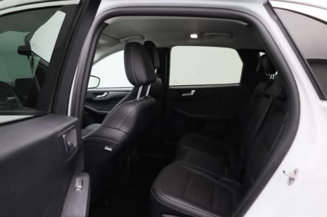 Ford Kuga (2023) thumbnail 11