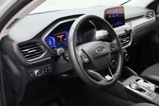 Ford Kuga (2023) thumbnail 26