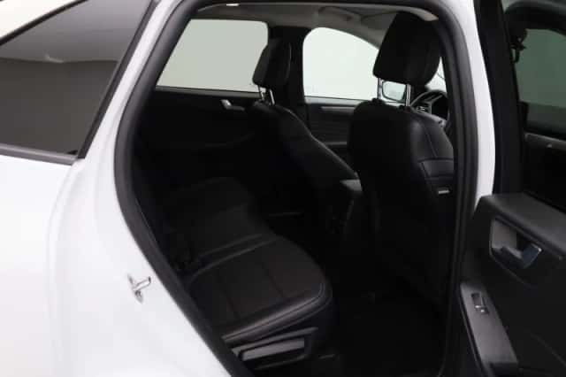 Ford Kuga (2023) thumbnail 29