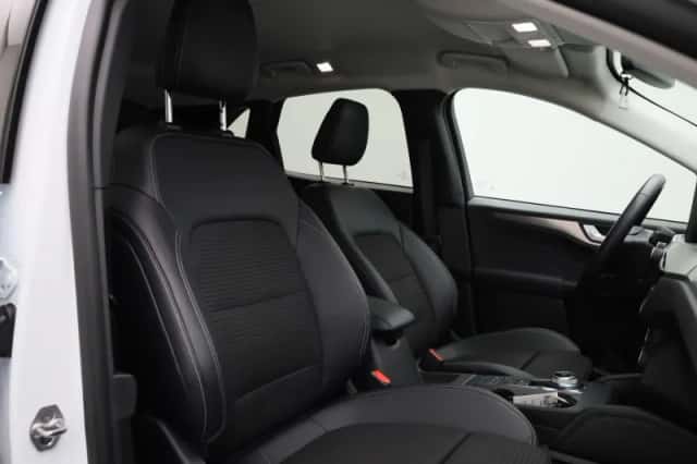 Ford Kuga (2023) thumbnail 30