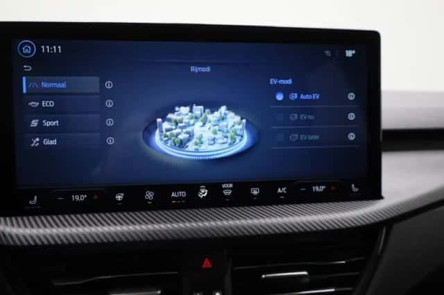 Ford Kuga (2025) thumbnail 27