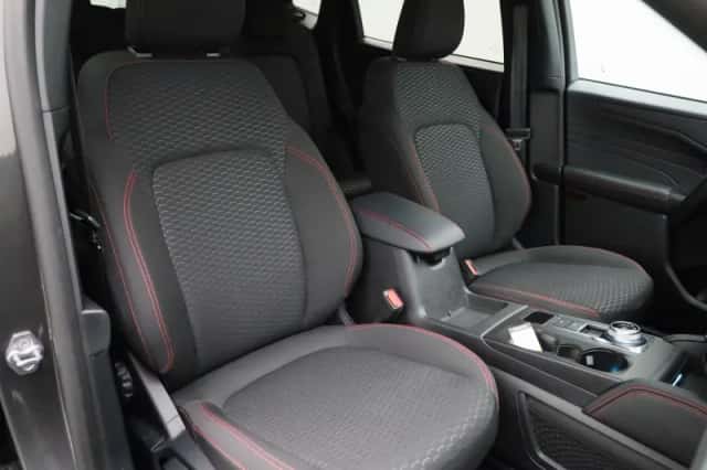 Ford Kuga (2025) thumbnail 42
