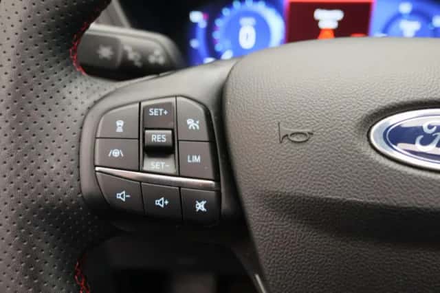 Ford Kuga (2024) thumbnail 22
