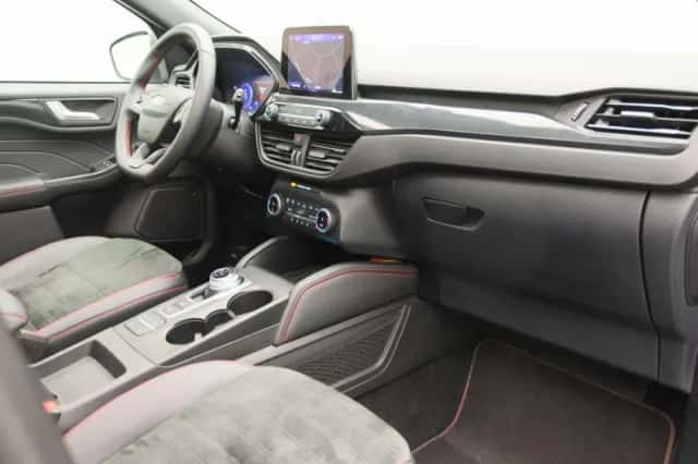 Ford Kuga (2024) thumbnail 26