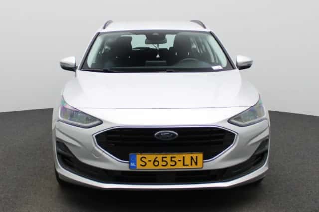 Ford Focus (2023) thumbnail 3