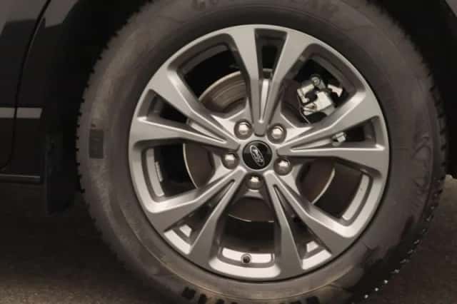 Ford Kuga (2024) thumbnail 21
