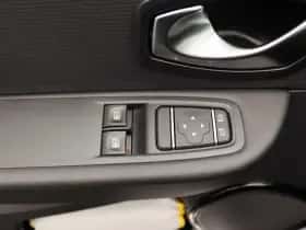 Renault Clio thumbnail 21