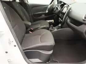 Renault Clio thumbnail 24