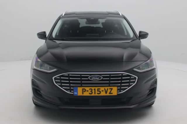Ford Focus (2022) thumbnail 4