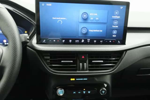 Ford Kuga (2025) thumbnail 9