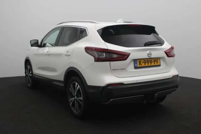 Nissan Qashqai (2021) thumbnail 3