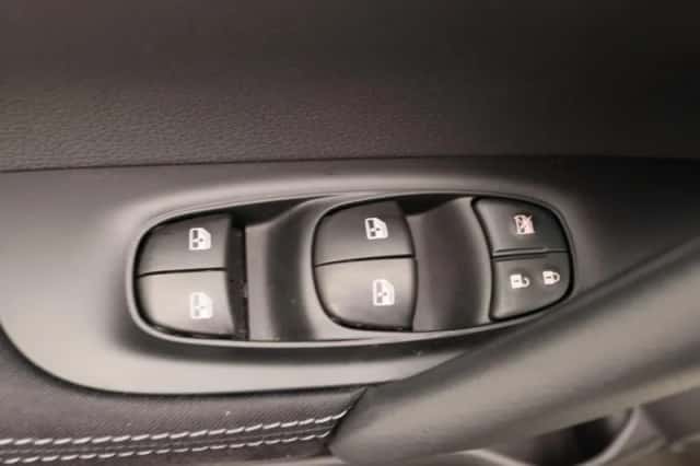 Nissan Qashqai (2021) thumbnail 21