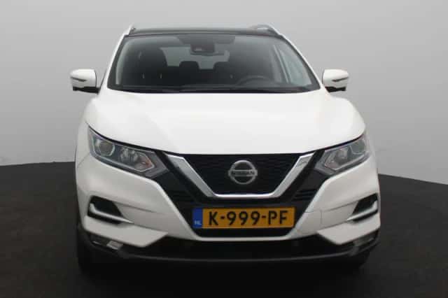 Nissan Qashqai (2021) thumbnail 4