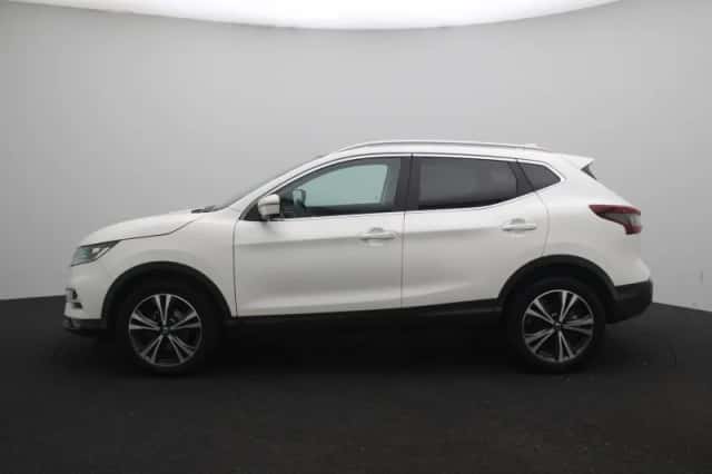 Nissan Qashqai (2021) thumbnail 5