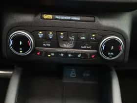 Ford Kuga thumbnail 11