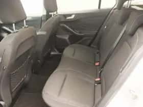 Ford Focus thumbnail 12