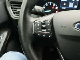 Ford Focus thumbnail 16