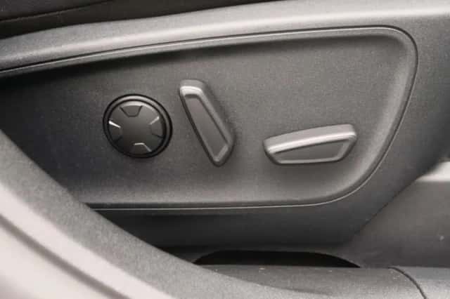 Ford Kuga (2023) thumbnail 29