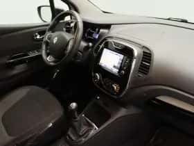 Renault Captur (2016) thumbnail 26