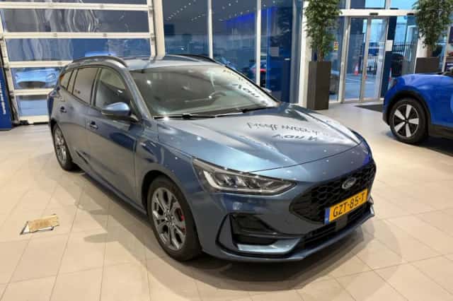 Ford Focus (2025) thumbnail 3