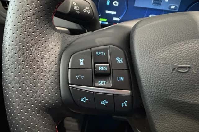 Ford Kuga (2025) thumbnail 17