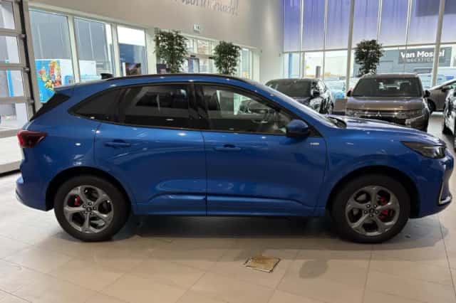 Ford Kuga (2025) thumbnail 6