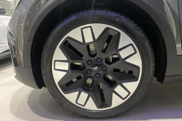 Ford Explorer (2026) thumbnail 2