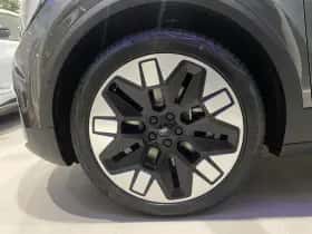 Ford Explorer (2026) thumbnail 2